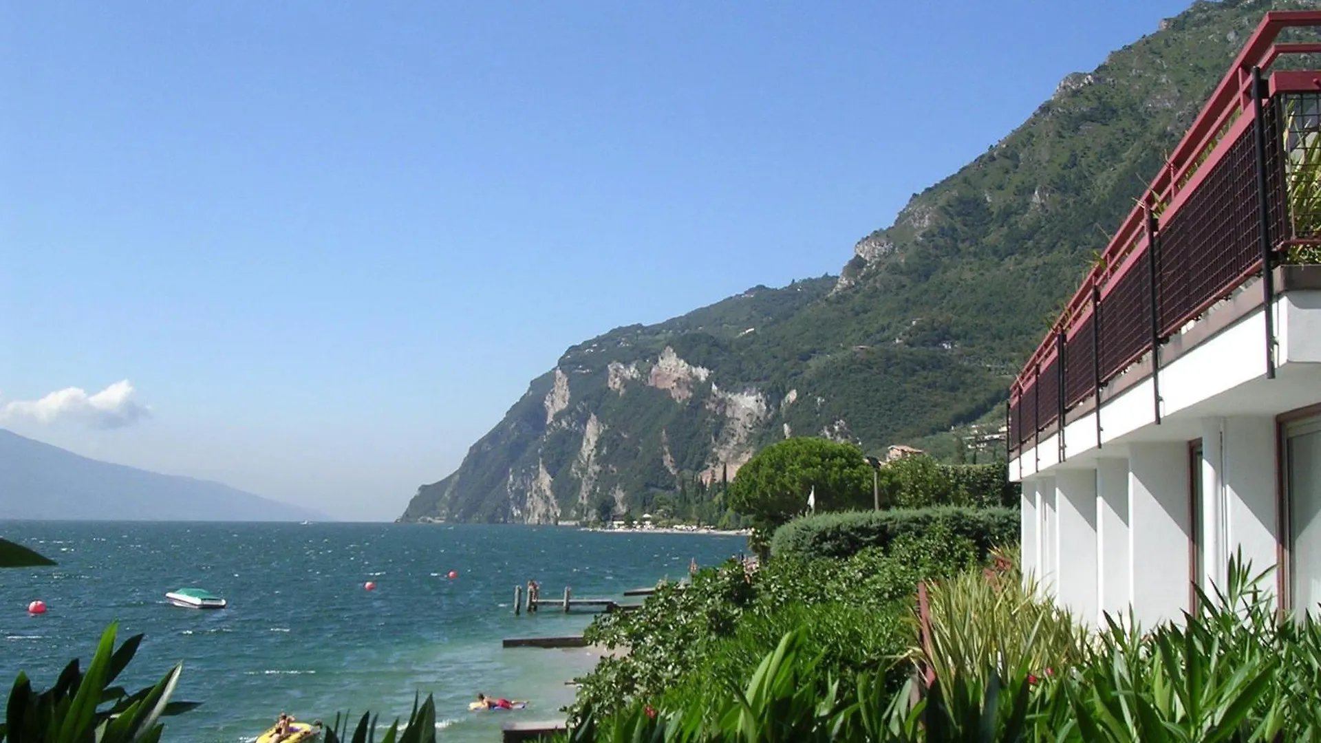 Hotel Lido Limone sul Garda 3*,  İtalya