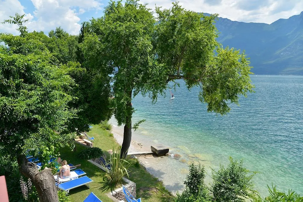 ***  Hotel Lido Limone sul Garda İtalya