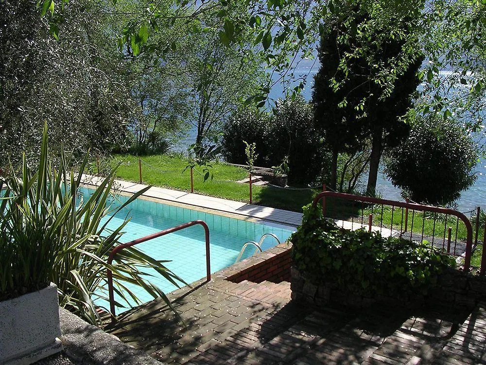 Hotel Lido Limone sul Garda 3*,